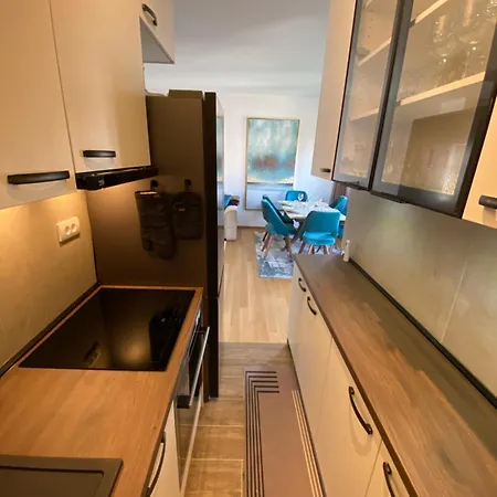 Red Apartment Banja Luka